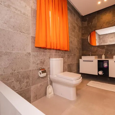 Swieqi 3 Bedroom 3 Appartamento *